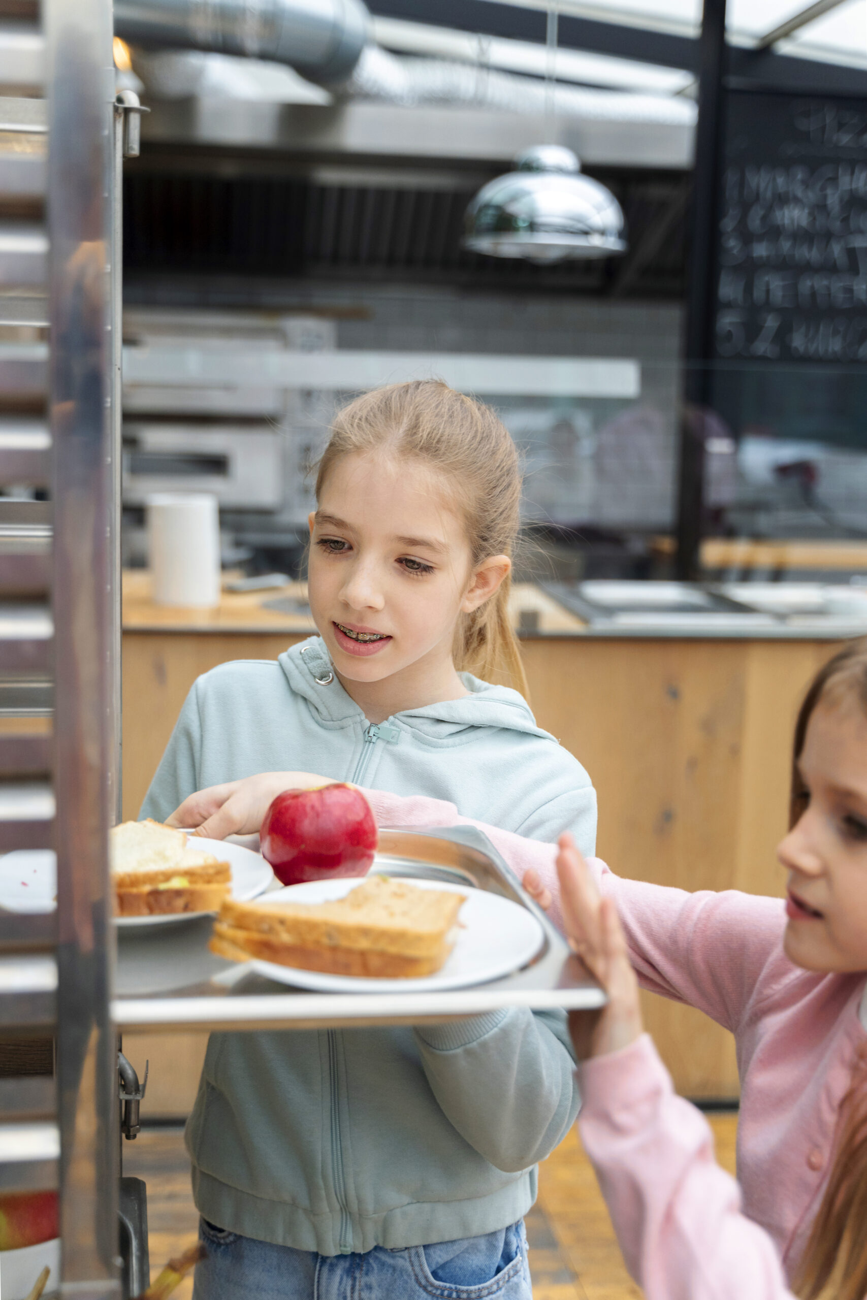 students-having-lunch-canteen (1)